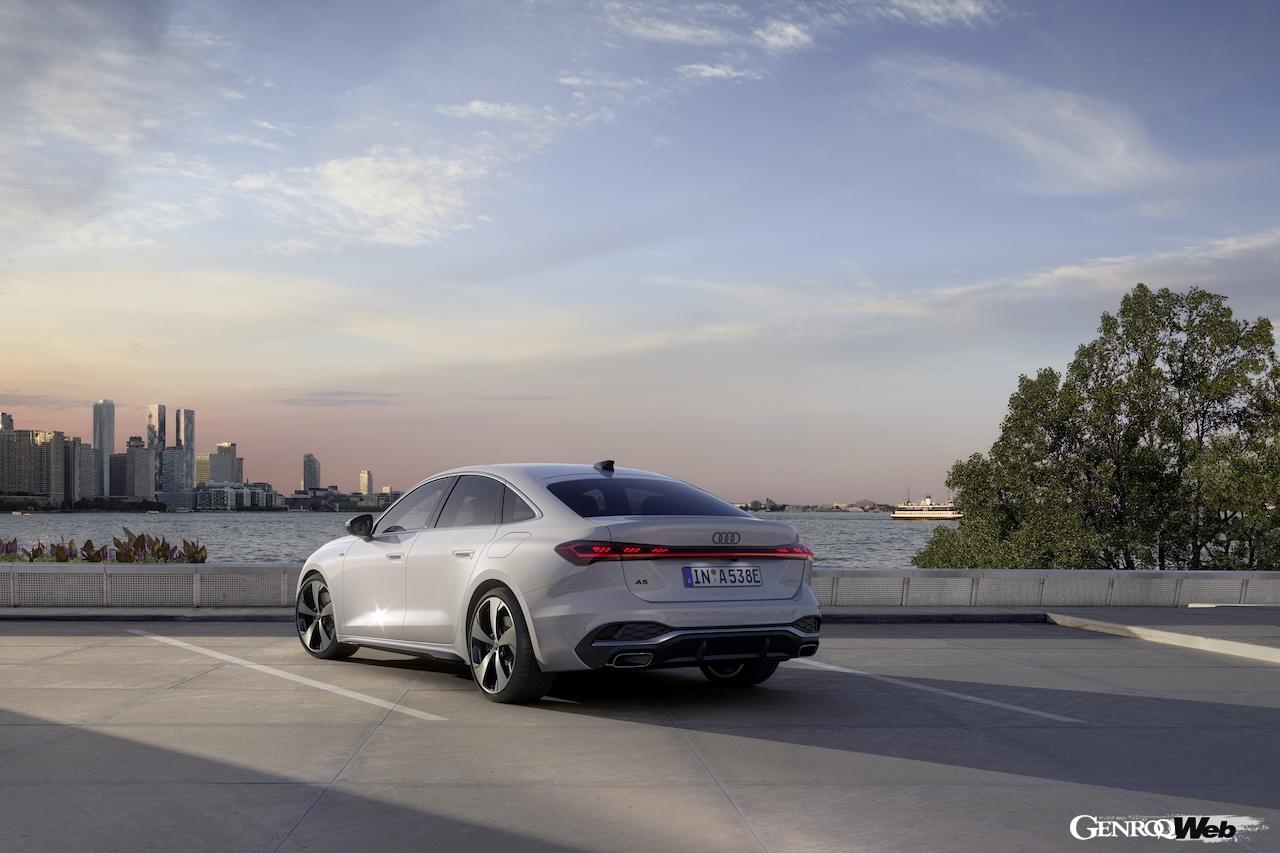 「アウディ A5 セダン e-hybrid quattro」のエクステリア。