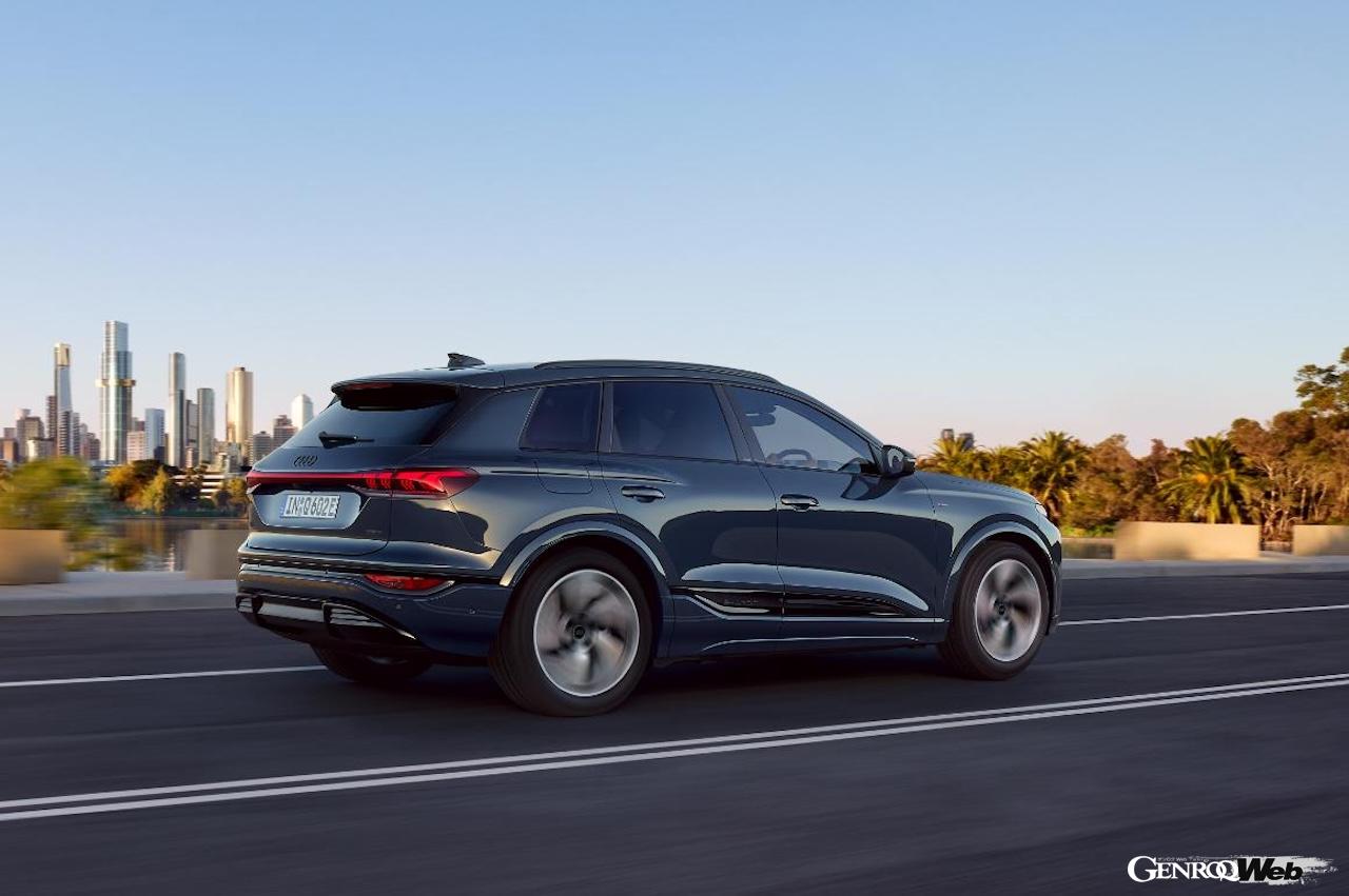 日本導入がスタートした「アウディ Q6 e-tron」の走行シーン。