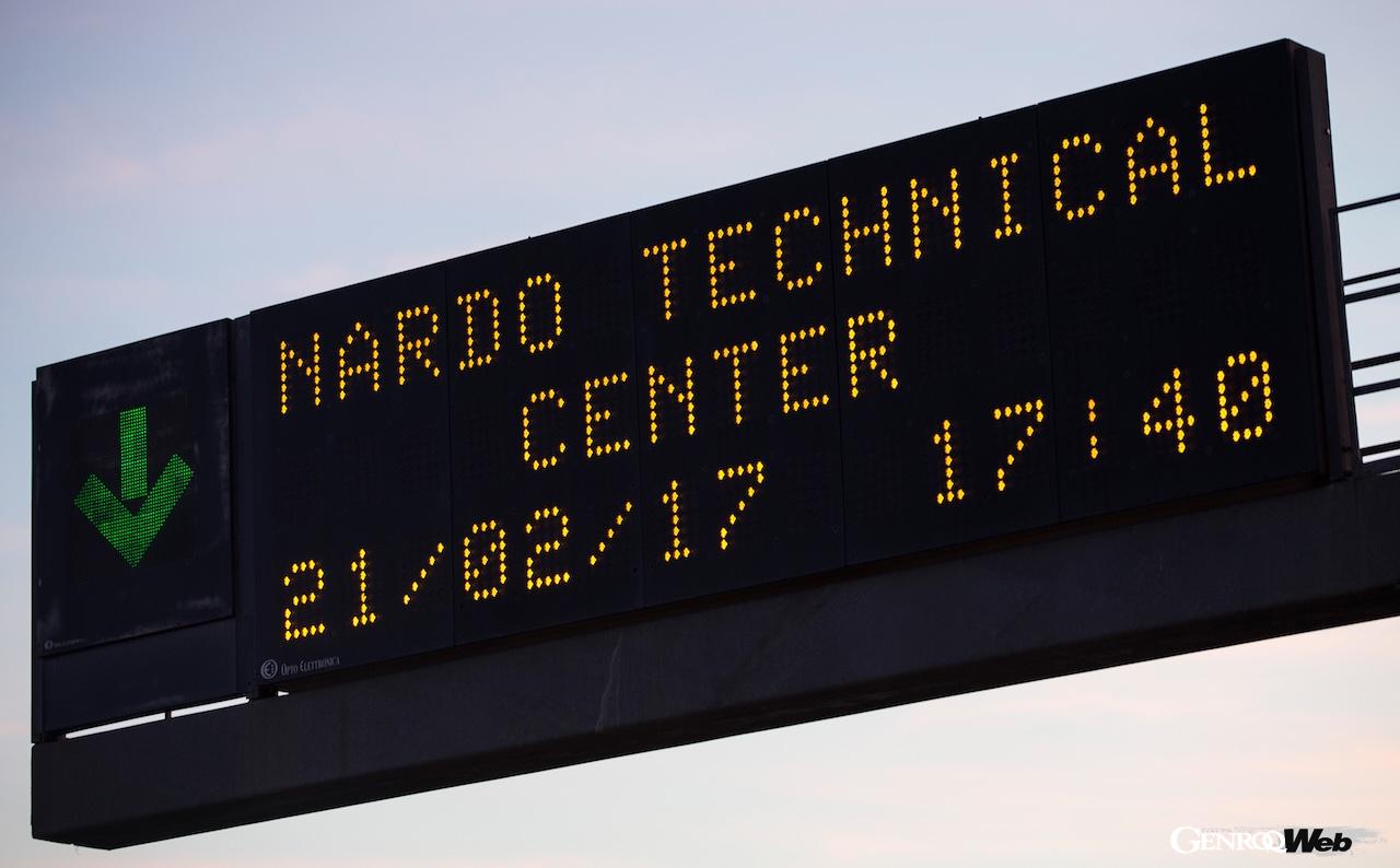 2012年にポルシェは、ナルド・テクニカルセンターを買収。以降も、ポルシェ以外の自動車メーカーもテスト・検証施設として活用してきた。