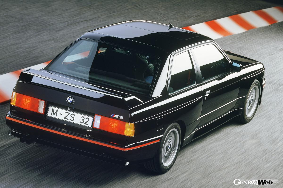 2.5リッター直4を搭載するM3スポーツエボリューション。