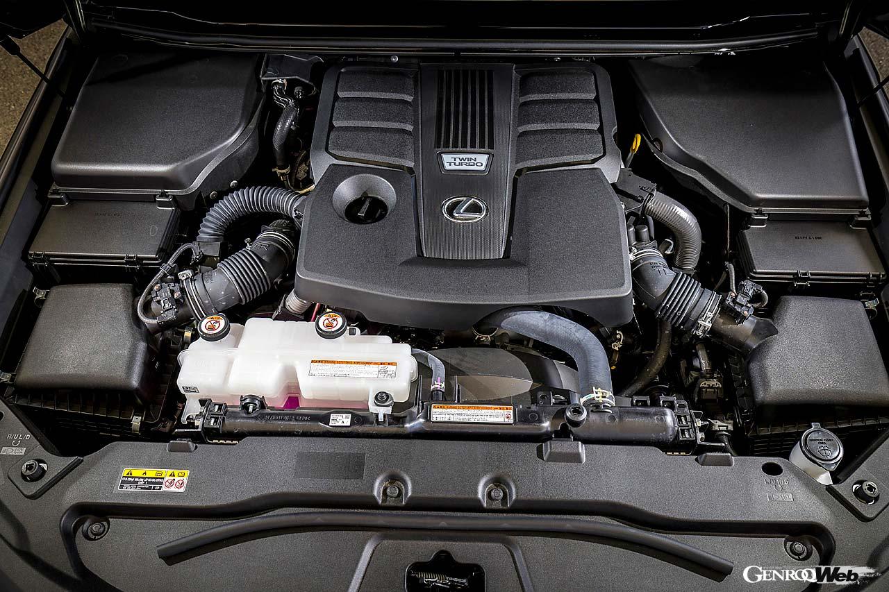 353PS/650Nmを発生する3.5リッターV6ツインターボエンジン。マルチホール直噴インジェクター付きD-4STの採用により応答性に優れる。