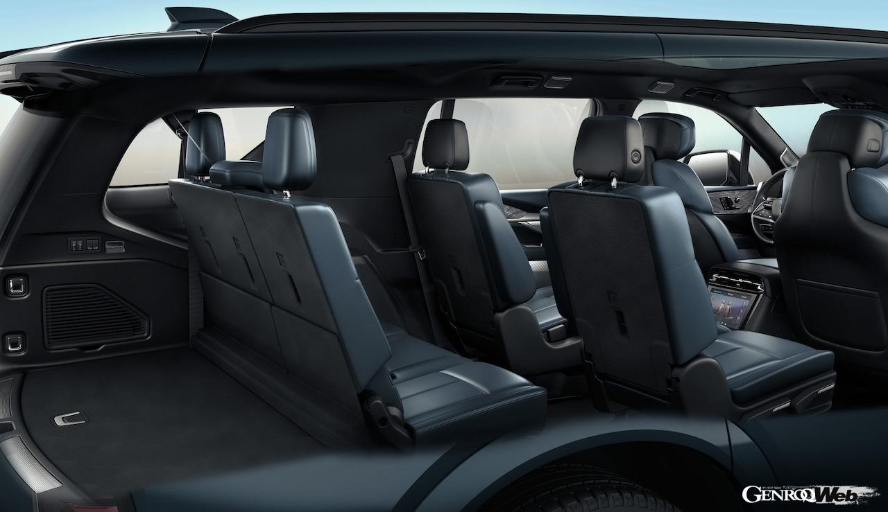 フル電動ラグジュアリーSUV「キャデラック エスカレード IQL」のインテリア。