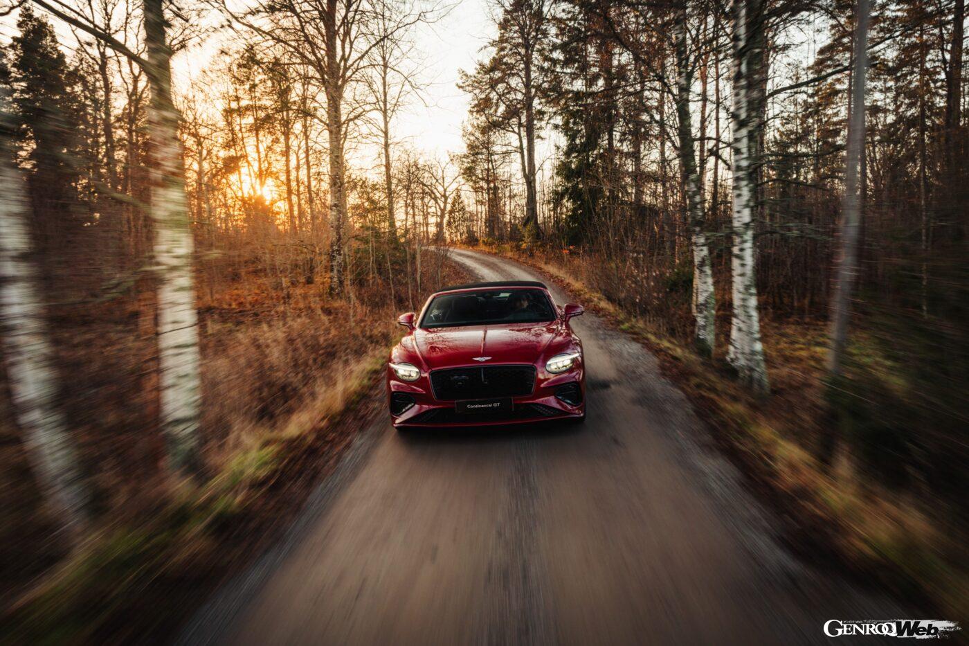 比喩表現を使って始まる文章は、「物語」のなかに読者をひき込む効果があるようだ。