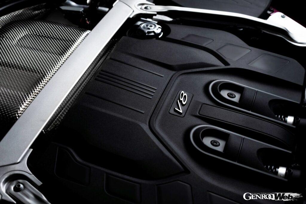 現行もでるは4.0L V8にプラグインハイブリッドシステムを組み合わせたパワーユニットを搭載。