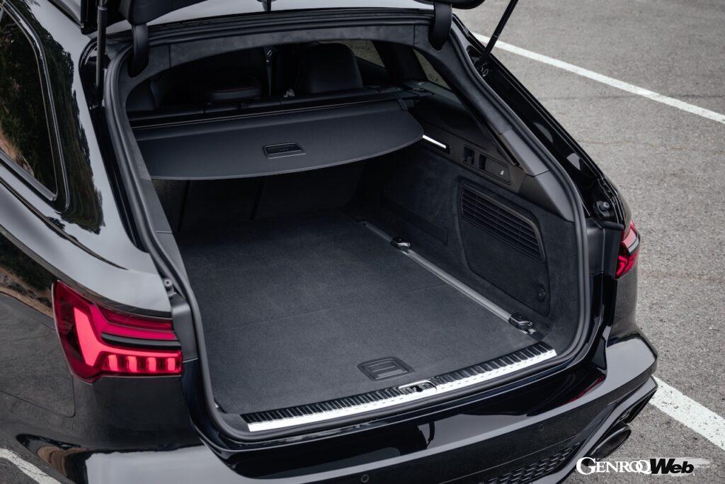 アウディ RS 6 アバント パフォーマンス