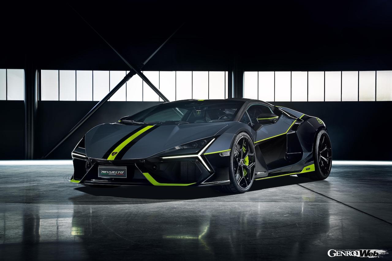 「ドゥカティ パニガーレ V4 ランボルギーニ」のデザインインスピレーションとなった、「ランボルギーニ レヴエルト」。
