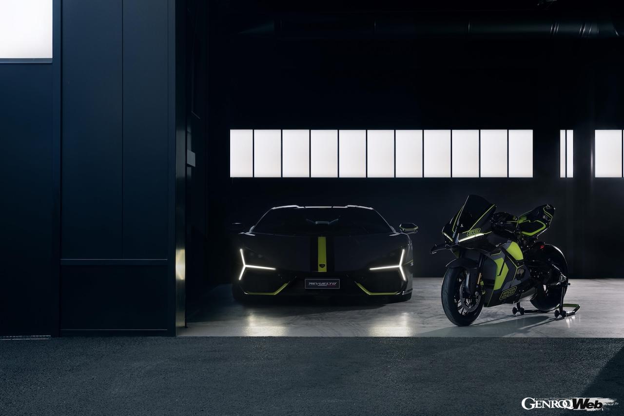 「ドゥカティ パニガーレ V4 ランボルギーニ」と「ランボルギーニ レヴエルト」。