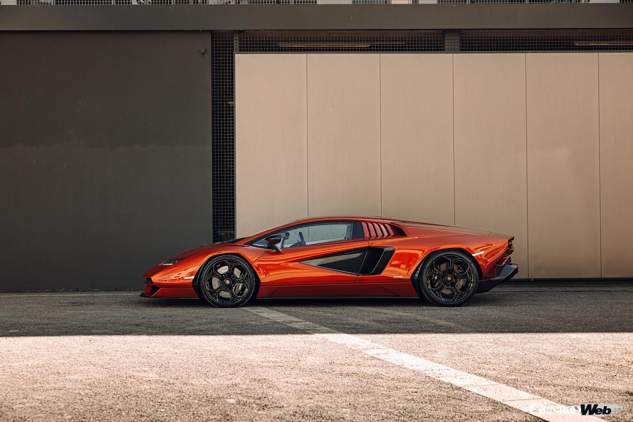 ブロードアロー・コンコルソ・デレガンツァ・ヴィラ・デステ・オークションに出品される、2022年型「ランボルギーニ カウンタック LPI800-4」。