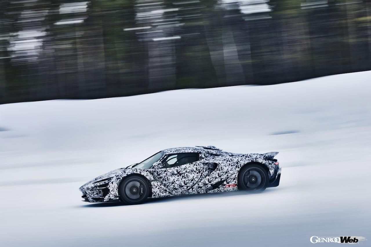 北極圏で行われた「マクラーレン W1」の寒冷地テスト。