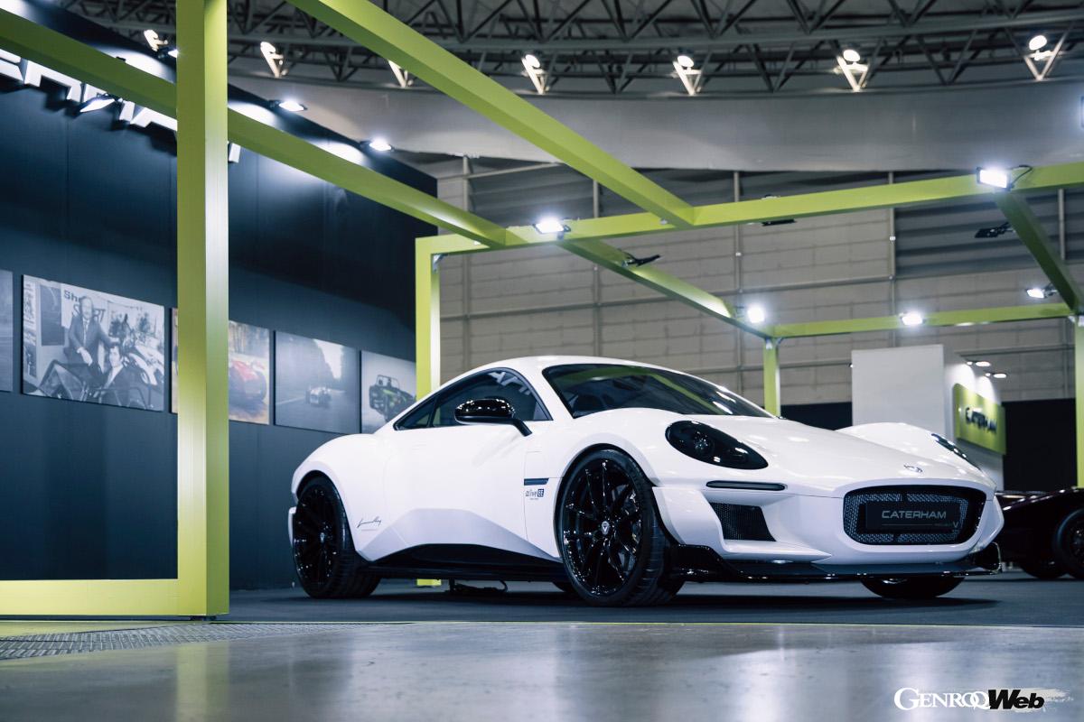 魅惑的で時代を超越したシルエットが自慢の「プロジェクトV」。