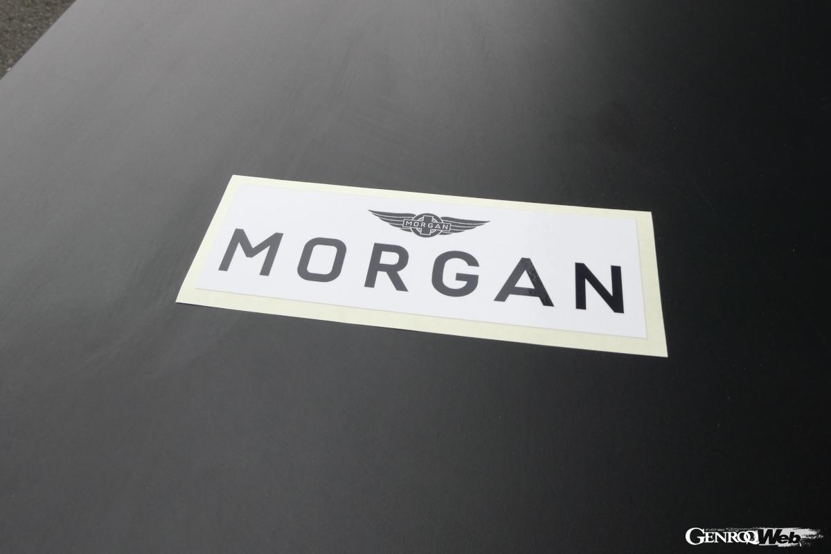 モーガン公式インスタグラムのフォローでもらえるステッカー。