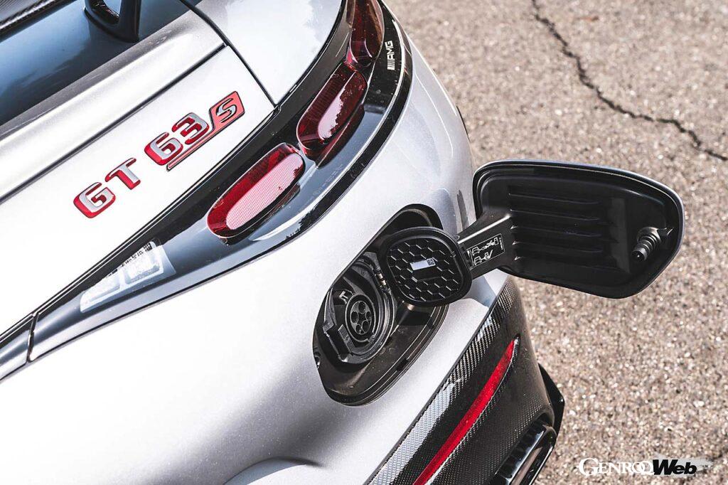 GT 63 S Eパフォーマンスの給電口はリヤの右側に設置される。