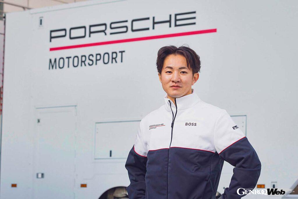 【世界で戦える人材を育成スカラシッププログラム】ポルシェジャパンでは、若手ドライバー育成のため 2009年からスカラシッププログラムを実施。毎年1名のジュニアドライバーを選抜し、プロクラスへの参戦権を与えている。今年は2022年にJAF-F4選手権でシリーズチャンピオンを獲得している佐藤樹選手を選出。その活躍に注目だ。