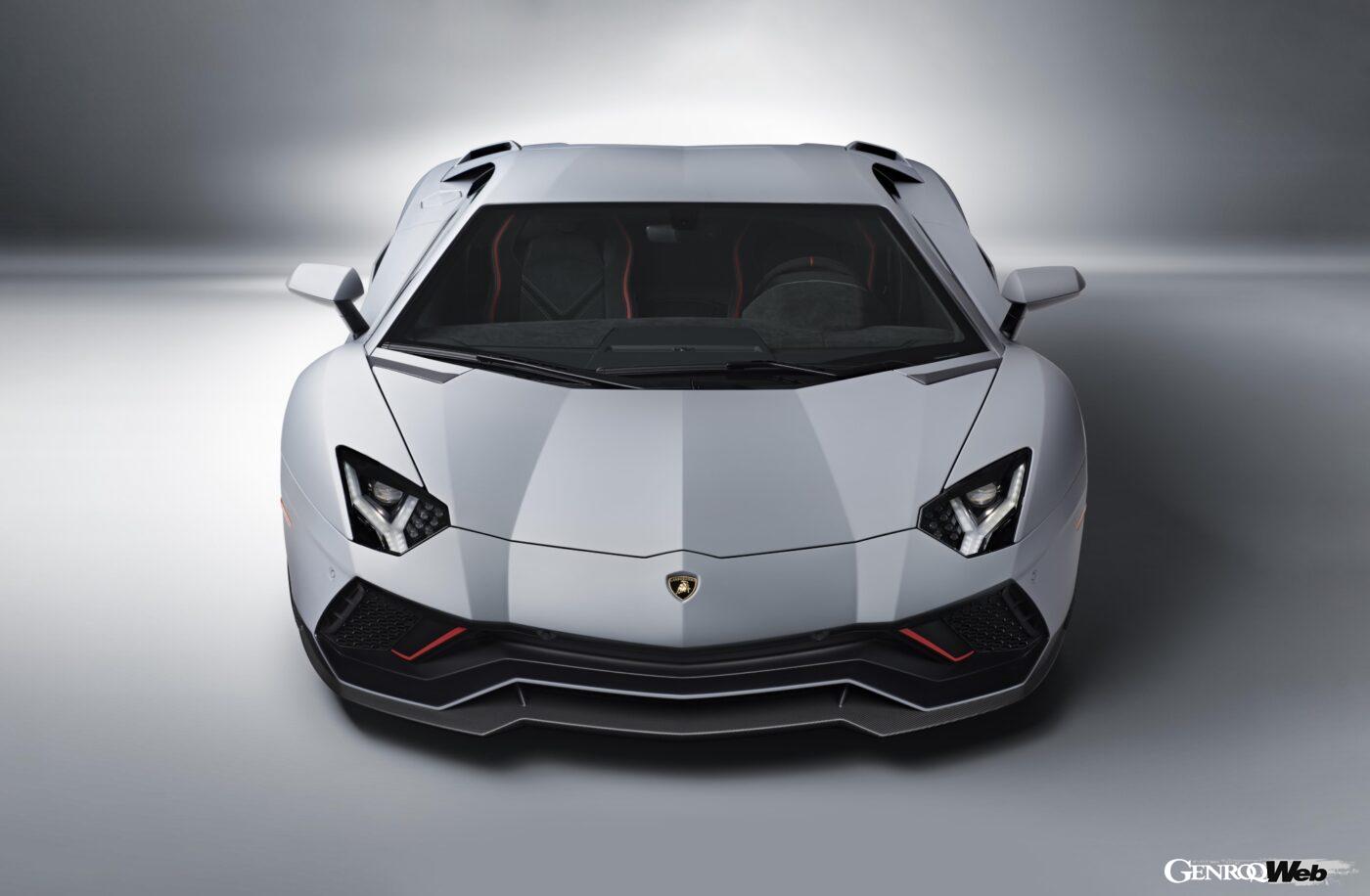 最終モデル「アヴェンタドール LP 780-4 ウルティマエ」（クーペ）は350台の限定生産。