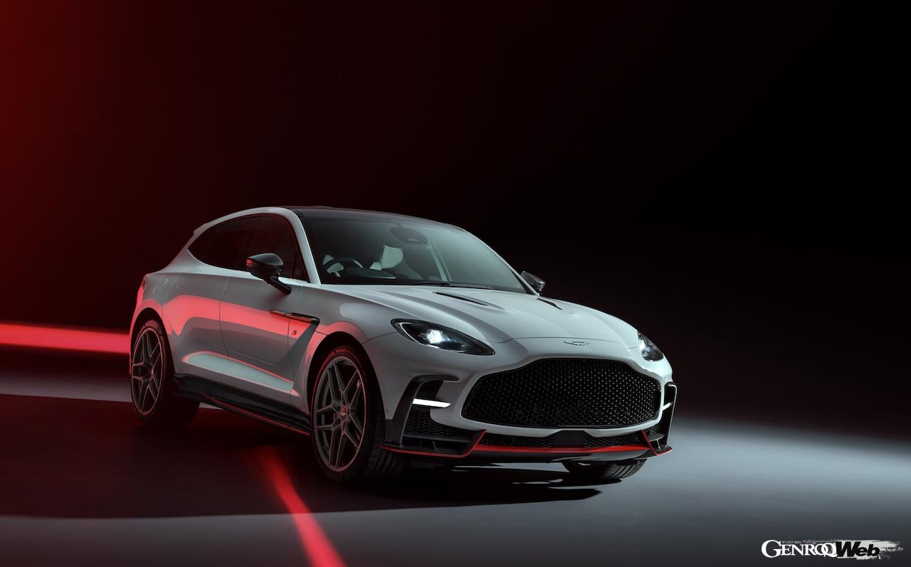 ハイパフォーマンスSUV「アストンマーティン DBX S」のエクステリア。