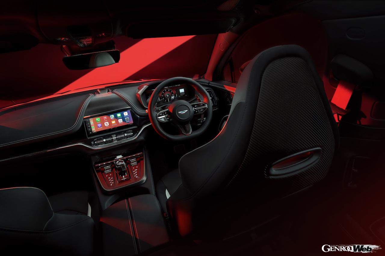 ハイパフォーマンスSUV「アストンマーティン DBX S」のインテリア。