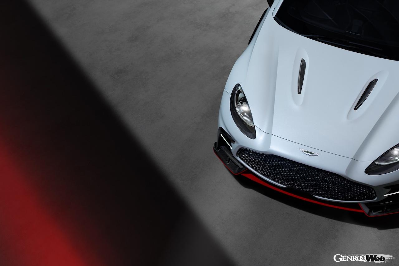 ハイパフォーマンスSUV「アストンマーティン DBX S」のエクステリア。