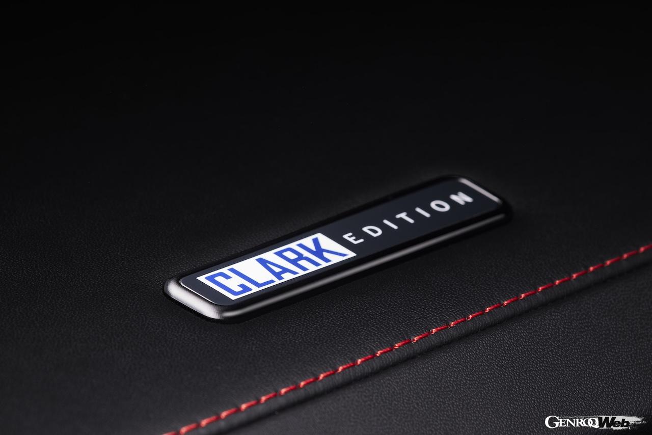 「ロータス エミーラ クラーク エディション」のコクピット。