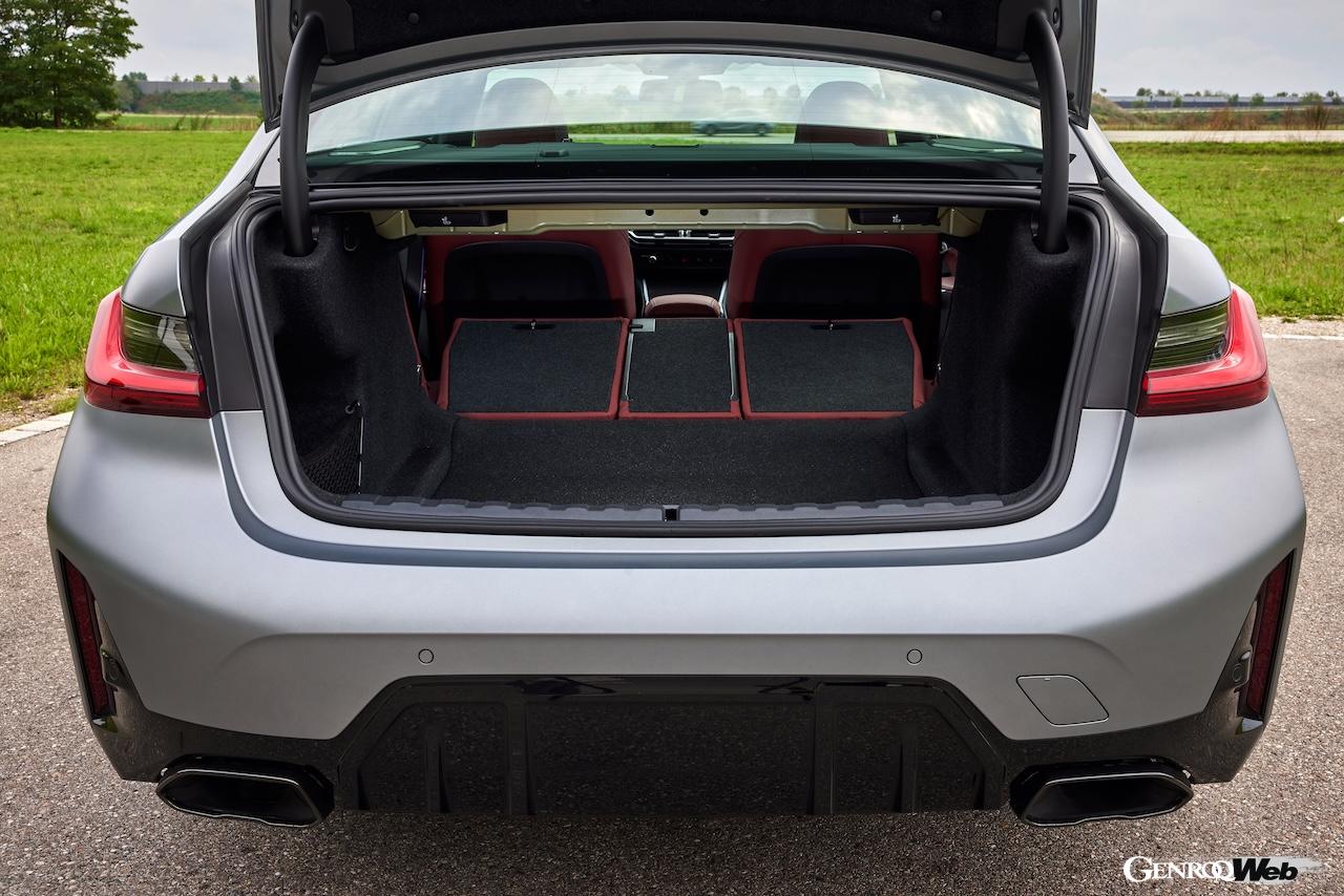 BMW 318i セダン M Sport