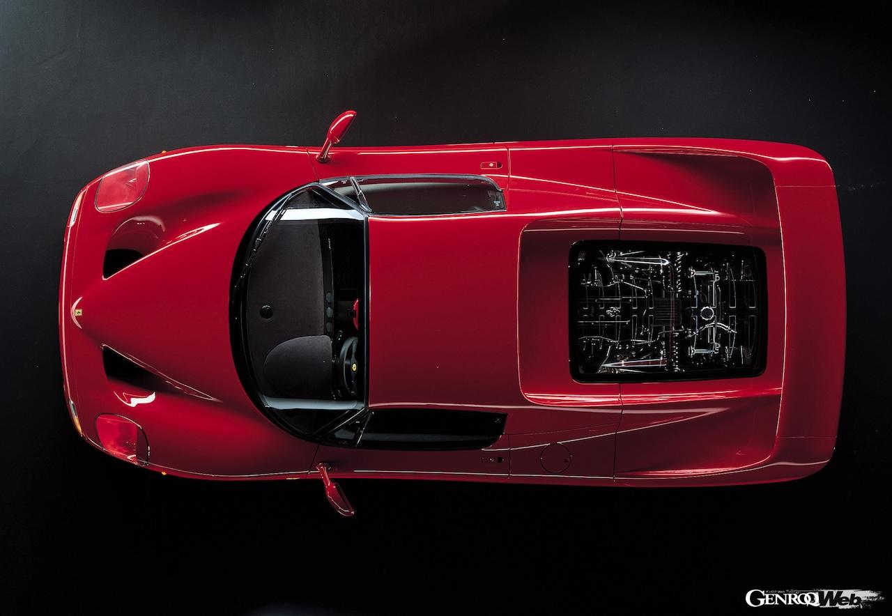 デビュー30周年を迎えた「フェラーリ F50」のエクステリア。