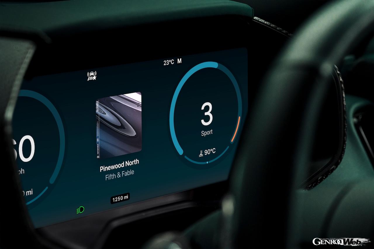 今後、世界中で販売されるアストンマーティン製車両にも、順次最新インフォテイメント「CarPlay Ultra」が搭載される。