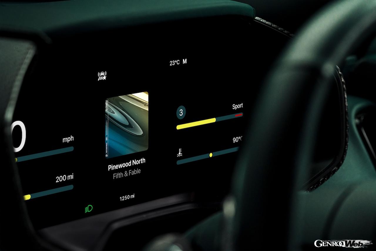 今後、世界中で販売されるアストンマーティン製車両にも、順次最新インフォテイメント「CarPlay Ultra」が搭載される。