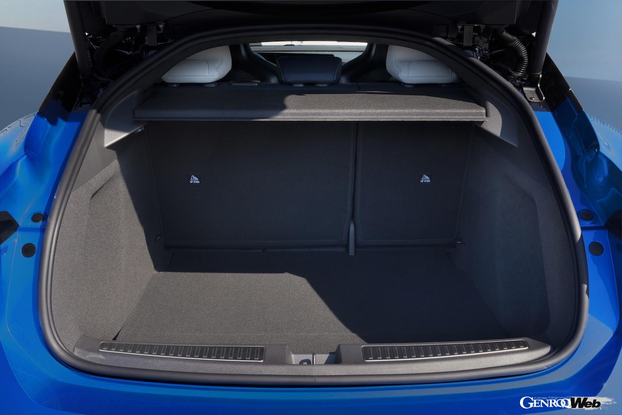 フル電動クロスオーバー「アルピーヌ A390」のラゲッジルーム。