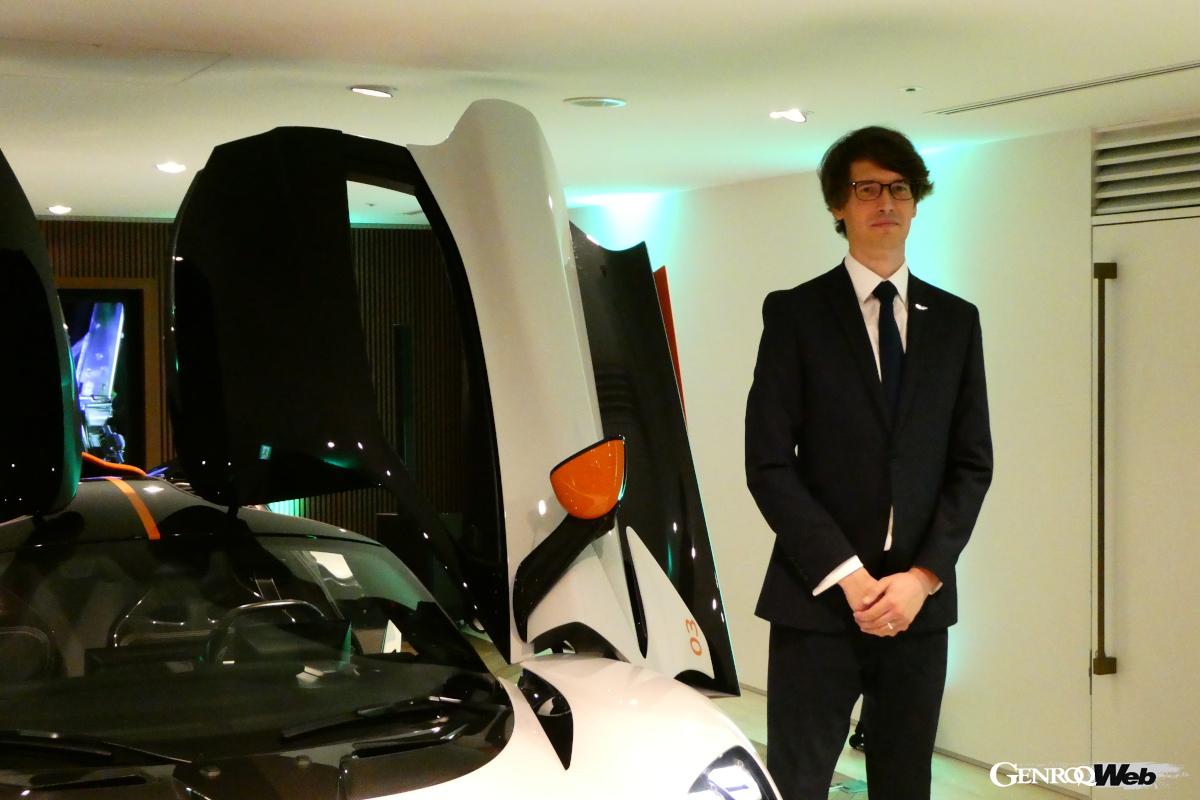 プレゼンテーションを行ったヘッド・オブ・Q・スペシャルプロジェクトセールスのサム・ベネッツ氏。