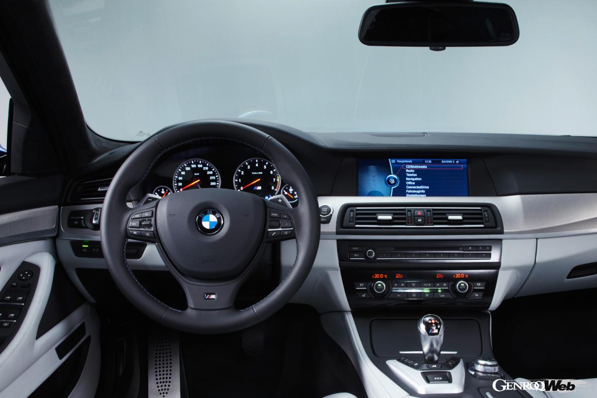 5代目となるF10型「M5」。