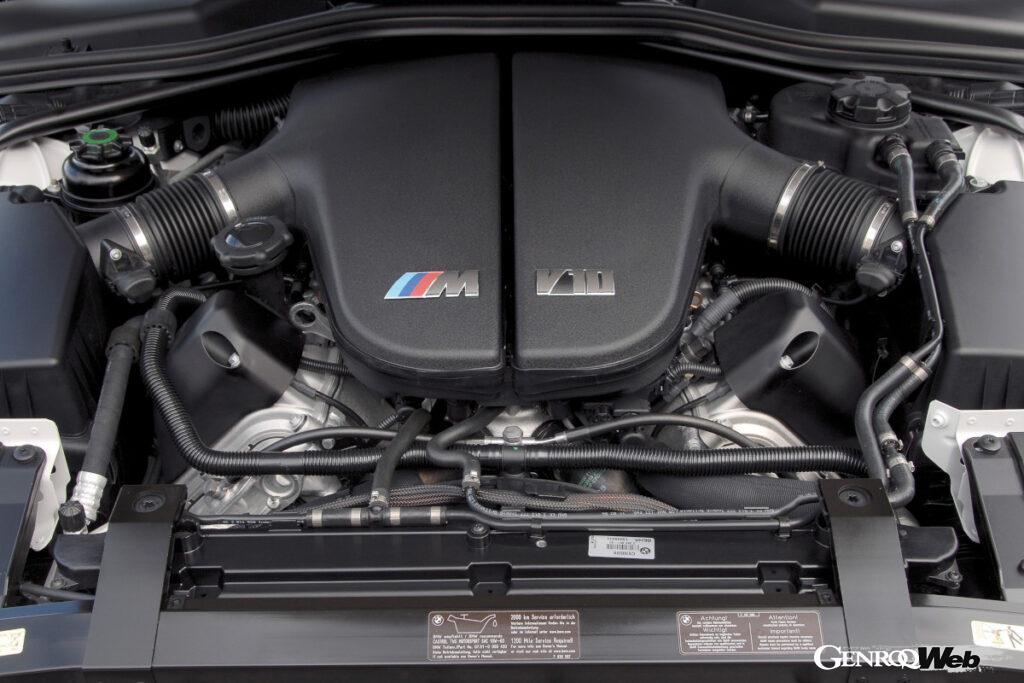 4999cc V型10気筒DOHC “S85B50A“ユニット