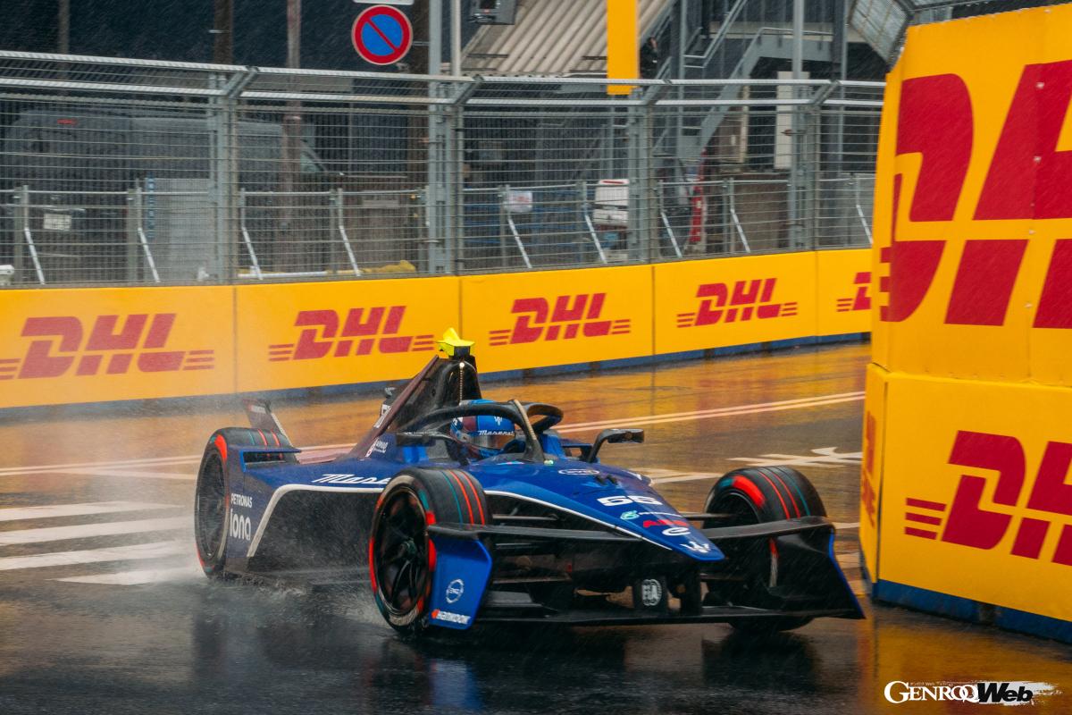 第8戦を制したストフェル・バンドーン選手。