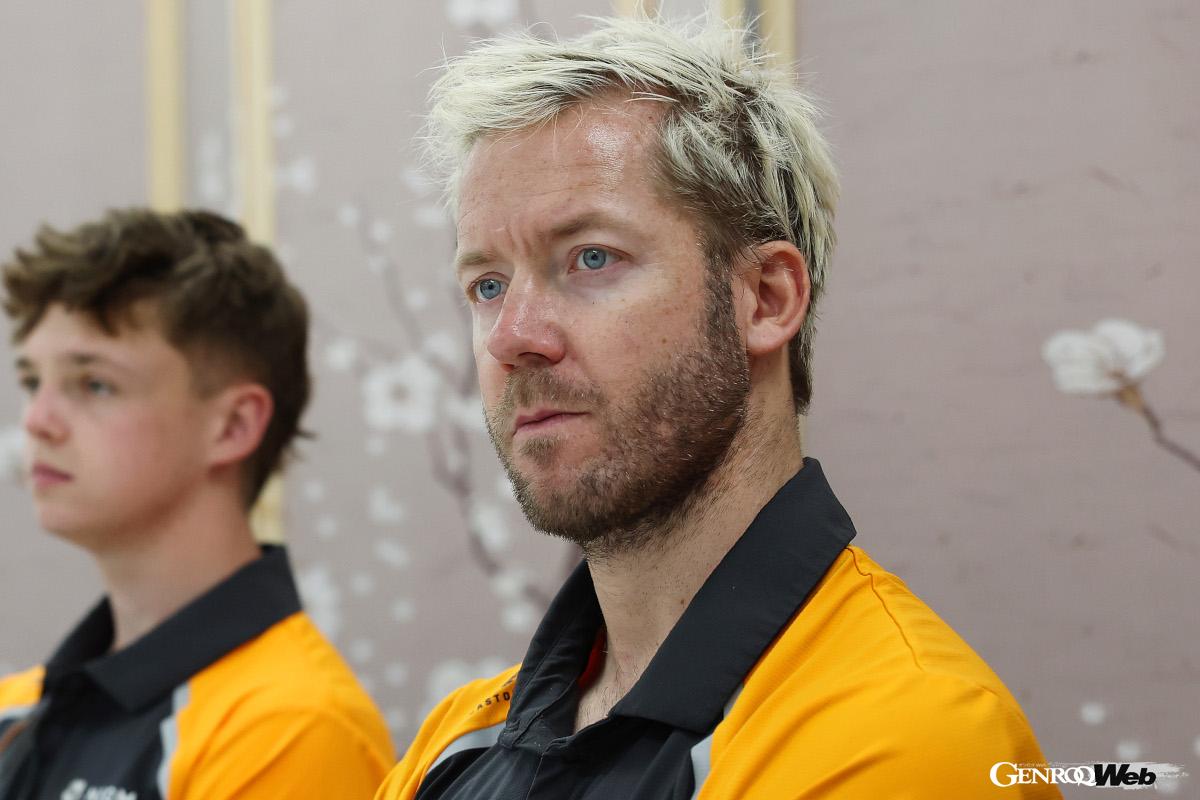 サム・バード選手