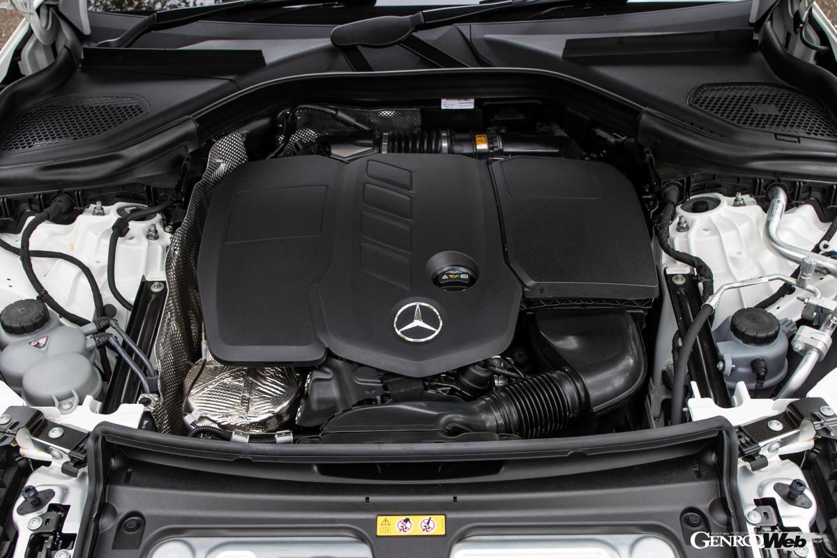 ベースグレードのGLC 220dと同じく最高出力197PS、最大トルク440Nmを発揮する2.0リッター直4ディーゼルターボエンジン。