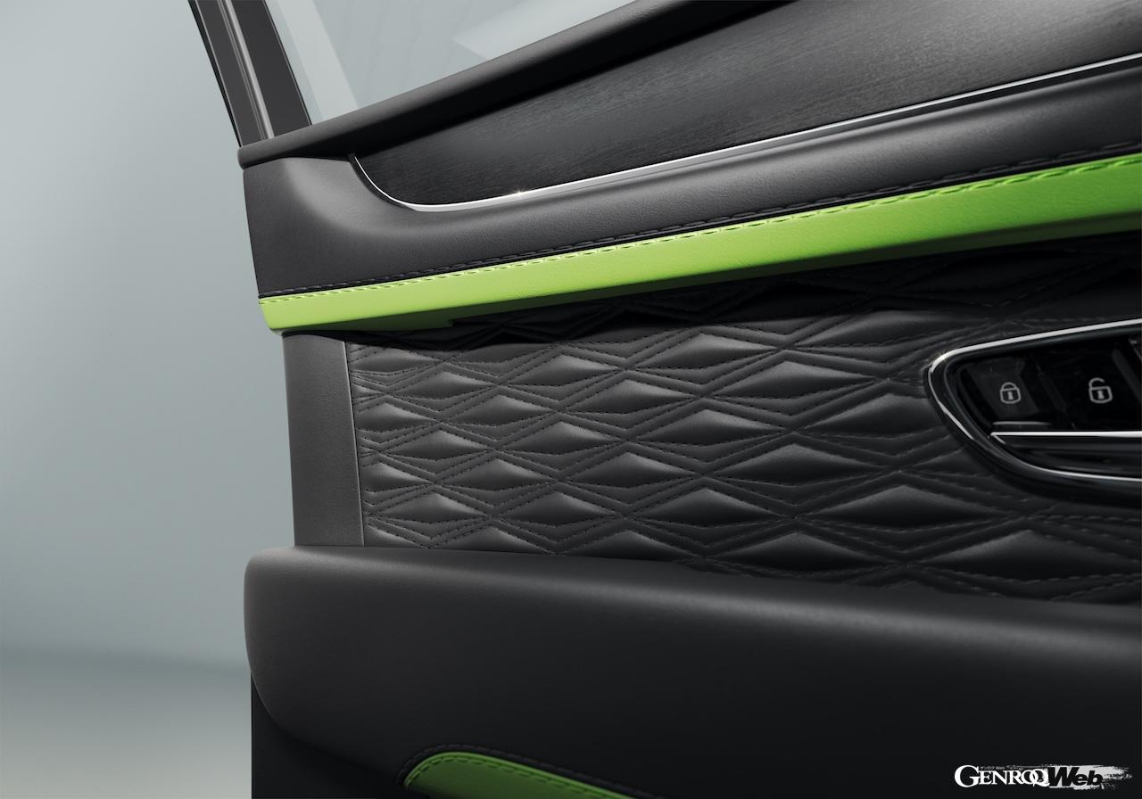 ハイパフォーマンスSUV「ベントレー ベンテイガ スピード」のインテリア。