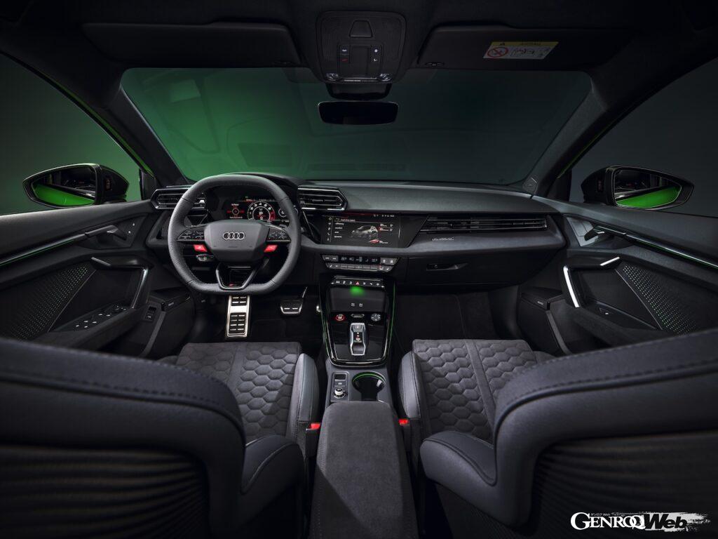 アウディ RS 3 スポーツバック