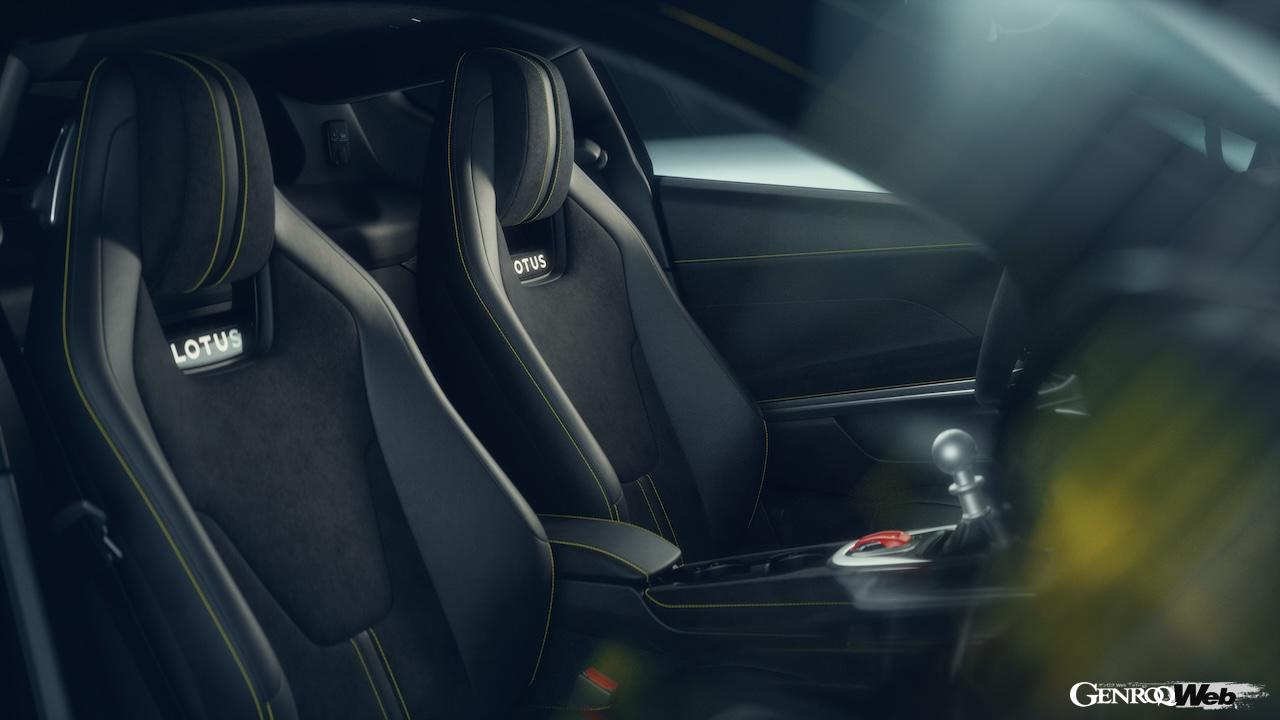 「ロータス エミーラ V6 SE」のコクピット。