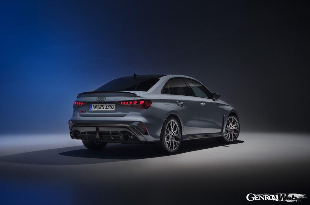アウディ RS 3 セダン