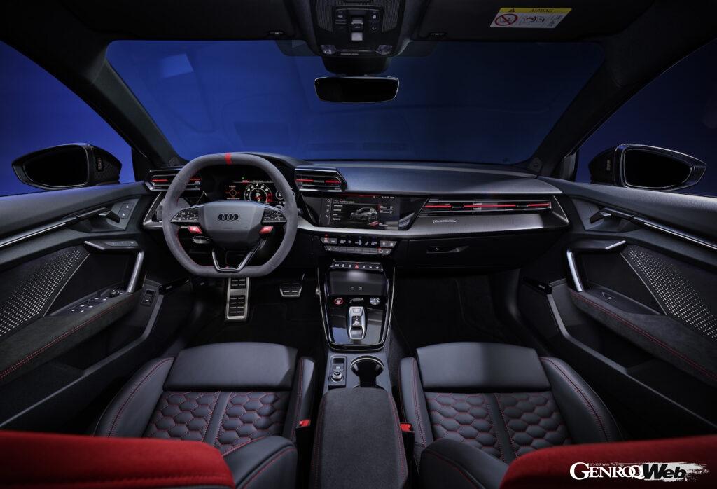 アウディ RS 3 セダン