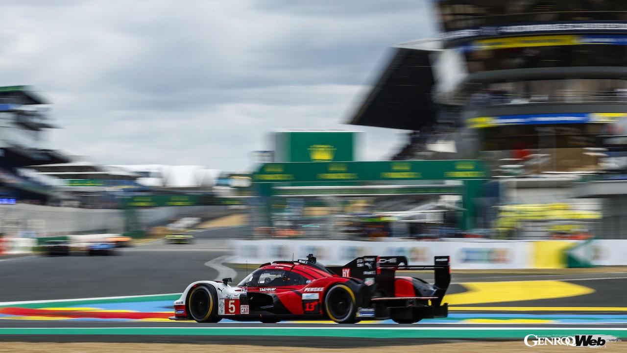 2025年シーズンのル・マン24時間レース、公式テストデイに参加した、ポルシェ 963。