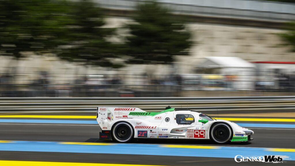 2025年シーズンのル・マン24時間レース、公式テストデイに参加した、ポルシェ 963。