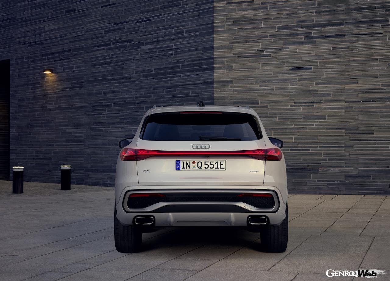 「アウディ Q5 e-hybrid」のエクステリア。