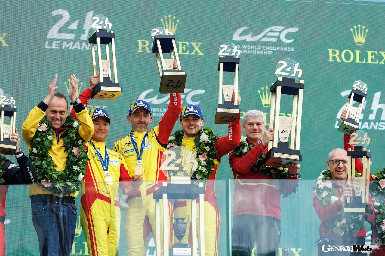 ファクトリーチームの50号車と51号車に代わって、主役に躍り出た83号車がポルシェを従えて、ル・マンのトップポディウムに立った。