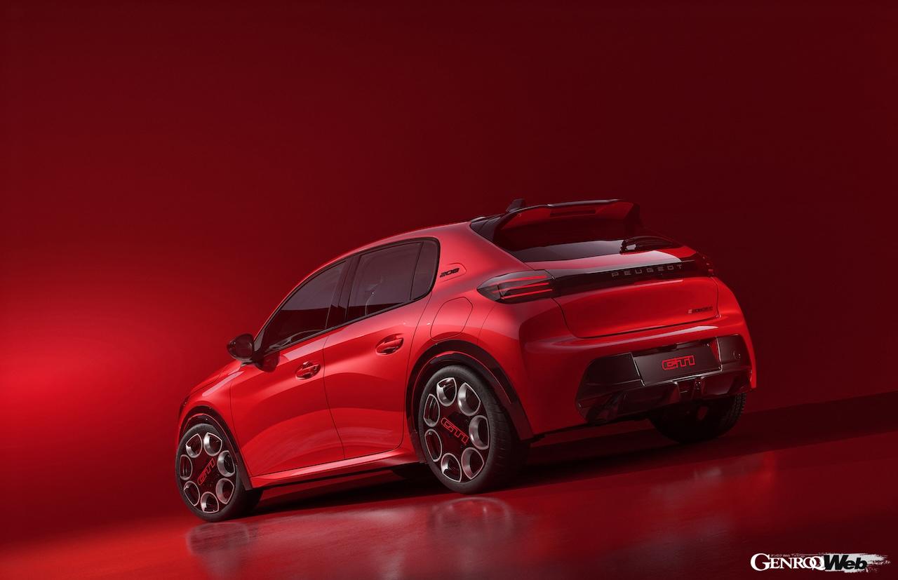 フル電動スポーツハッチ「プジョー E-208 GTi」のエクステリア。