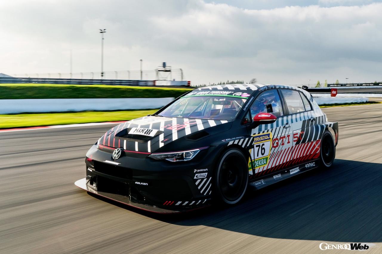 今回のニュルブルクリンク24時間レースには、マックス・クルーゼ・レーシングがプレパレーションを担当した2台のゴルフ GTI クラブスポーツ 24hが参戦する。