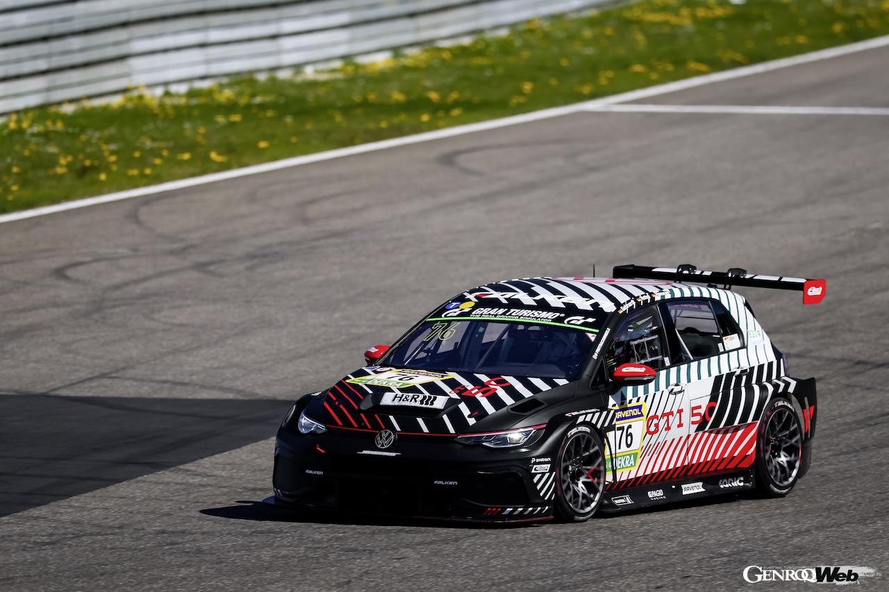 今回のニュルブルクリンク24時間レースには、マックス・クルーゼ・レーシングがプレパレーションを担当した2台のゴルフ GTI クラブスポーツ 24hが参戦する。