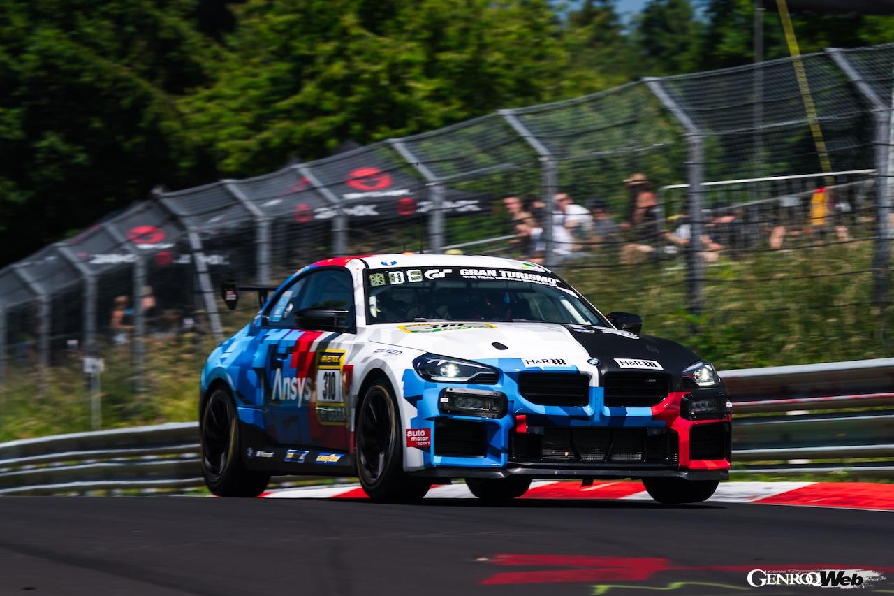 先日発表されたばかりの新型「M2 レーシング」がSP 3Tクラスにエントリーし、見事クラス優勝を飾った。