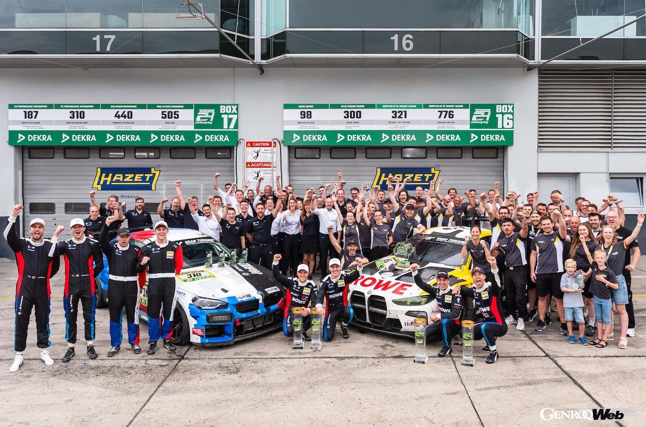 ROWEレーシングのBMW M4 GT3 エボ 98号車が、2025年のニュルブルクリンク24時間レースにおいて総合優勝を飾った。