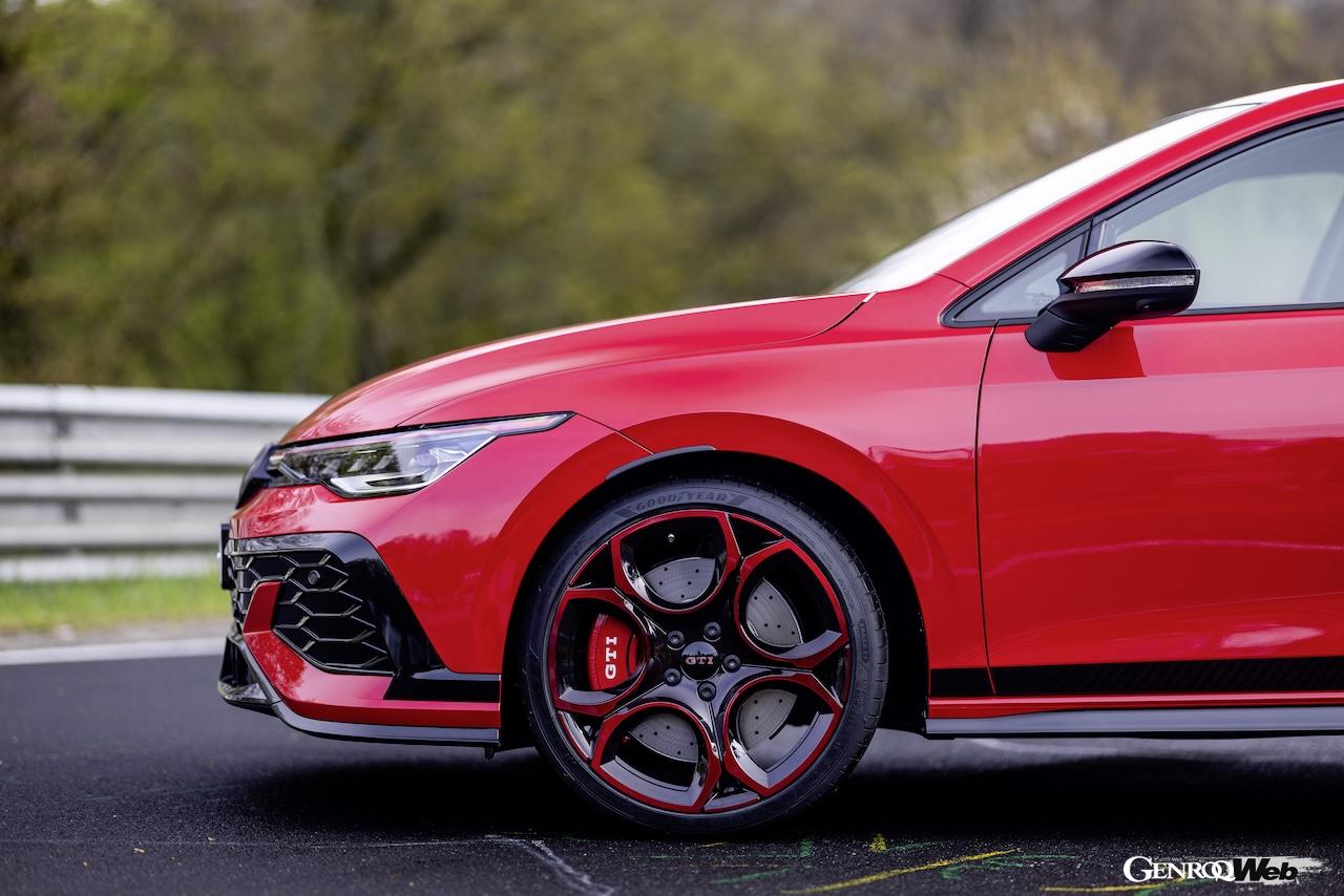 「フォルクスワーゲン ゴルフ GTI エディション 50」のエクステリア。