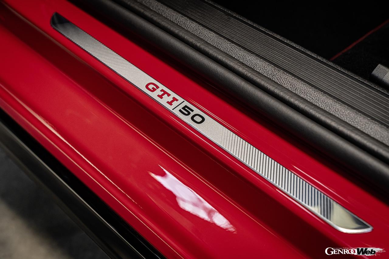 「フォルクスワーゲン ゴルフ GTI エディション 50」のインテリア。