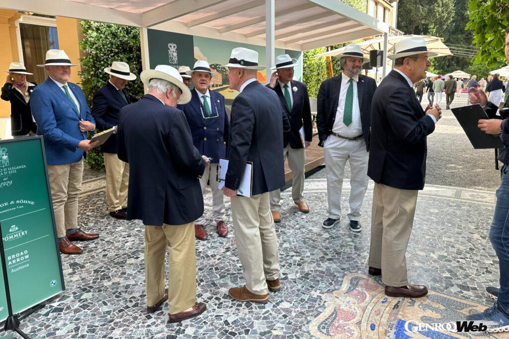 セレクティングコミッティー(選抜会議)の委員たち。